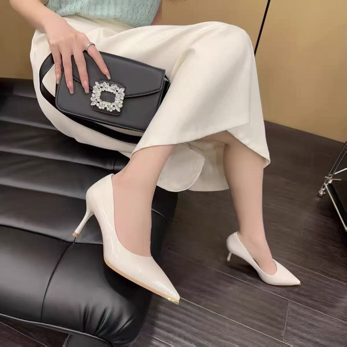 尖头高跟鞋女细跟春季浅口单鞋性感百搭职业工作W16A-39