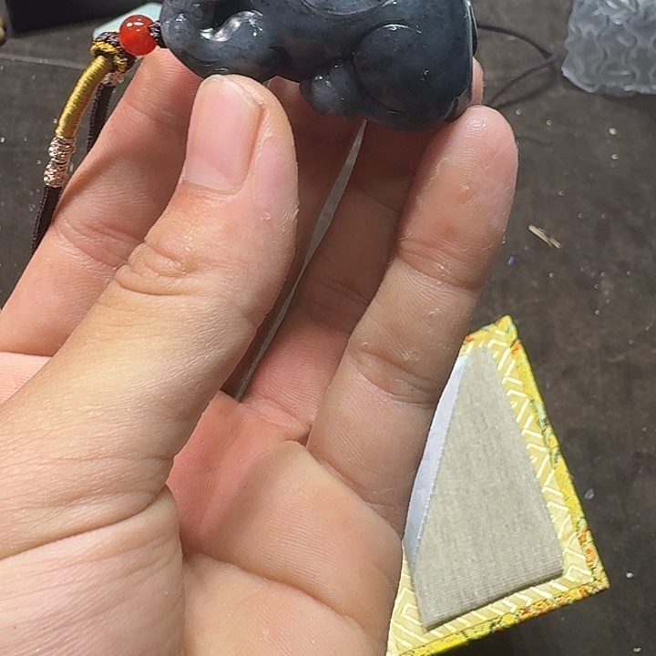 未镶嵌和田玉车挂