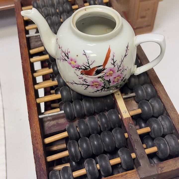 用***9和平小壶无盖把修品相如图