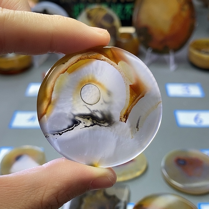 玛瑙/玉髓未镶嵌珠宝半成品有扣