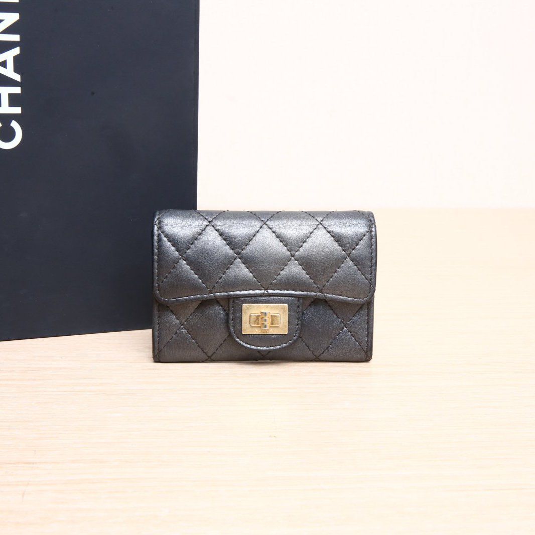 95新 Chanel/香奈儿 活动黑黑 2.55 短款钱包 灰色 皮革S