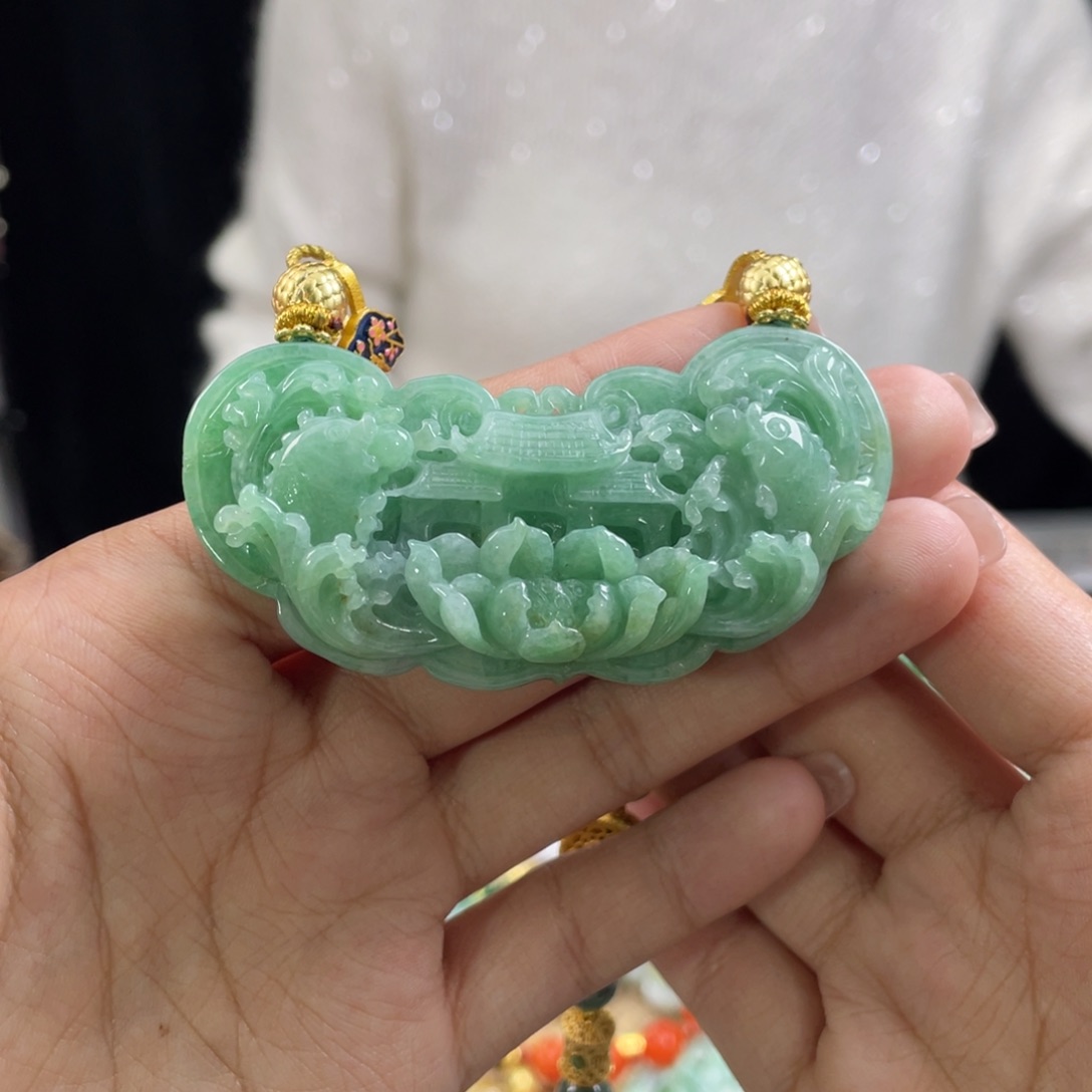 翡翠颈饰未镶嵌代编织