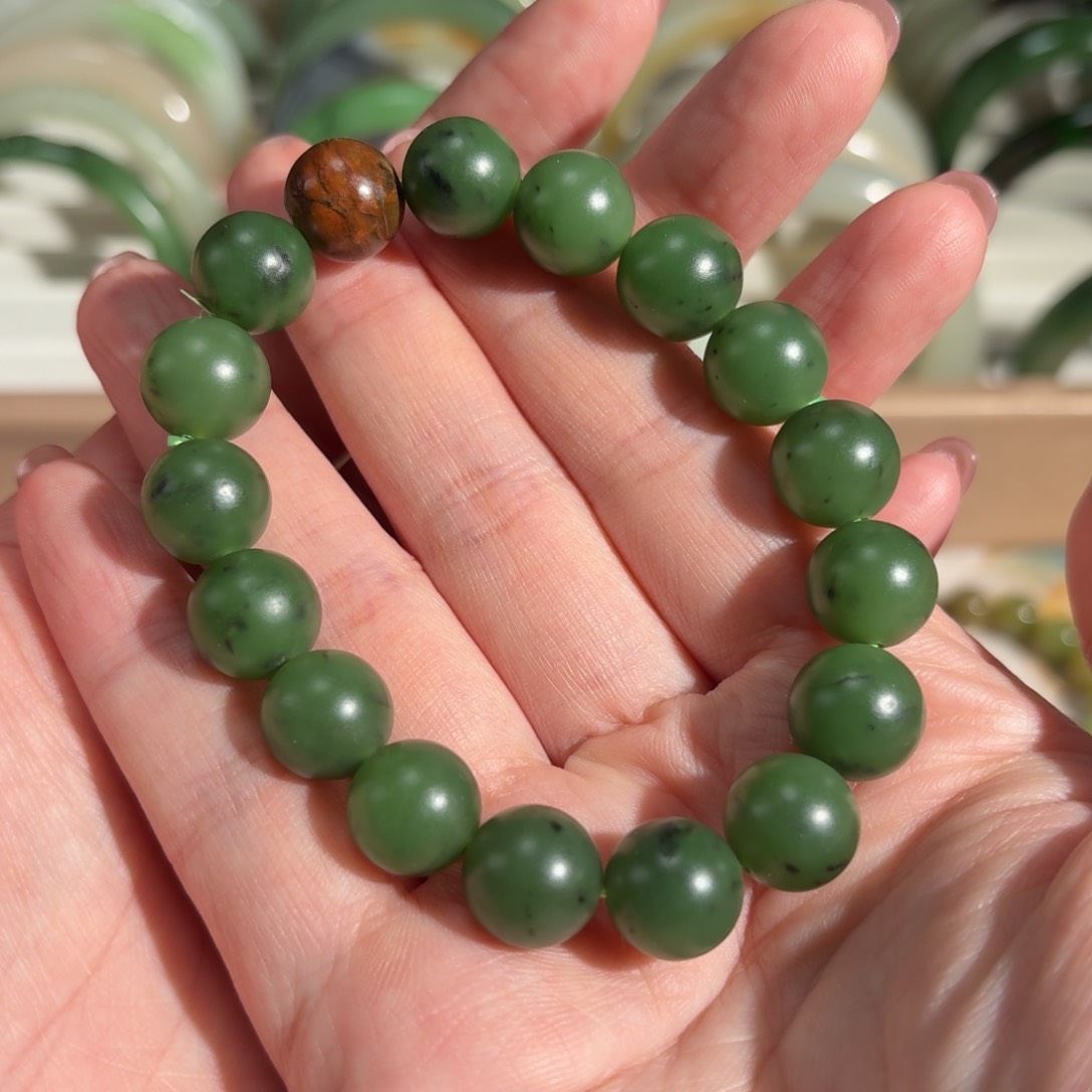 和田玉手持12未镶嵌