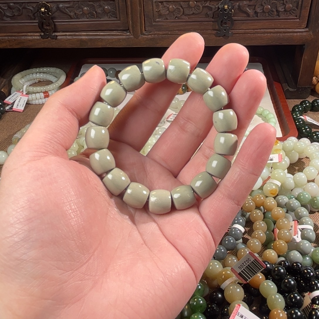 和田玉未镶嵌手链