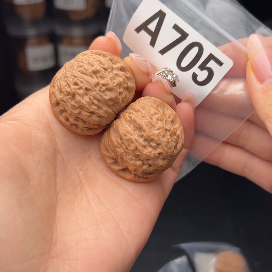 文玩核桃吊坠铁锤37