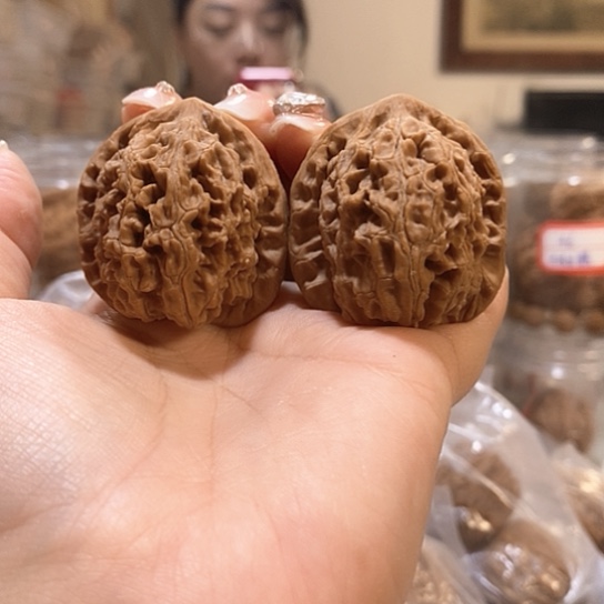 文玩核桃吊坠37水龙纹有修