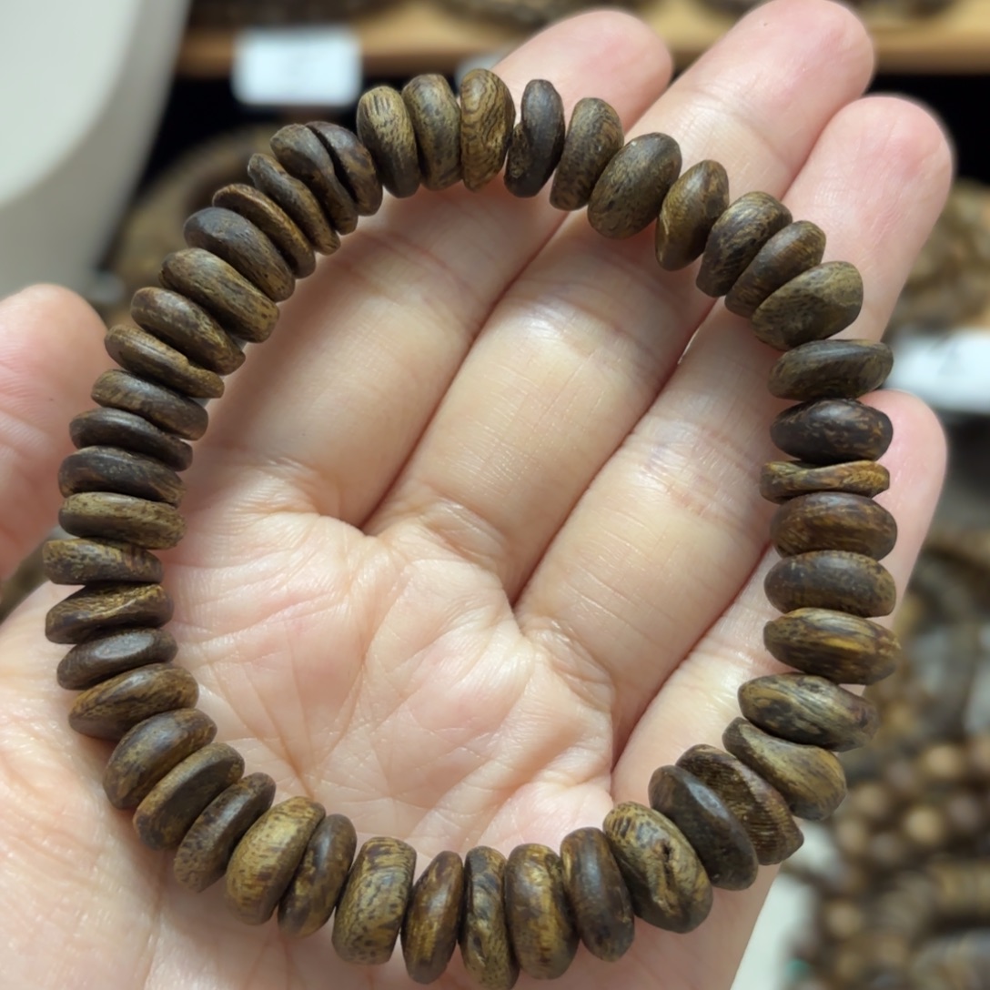 沉香沉香枕～卡1.0左右壳子老料～11.1g