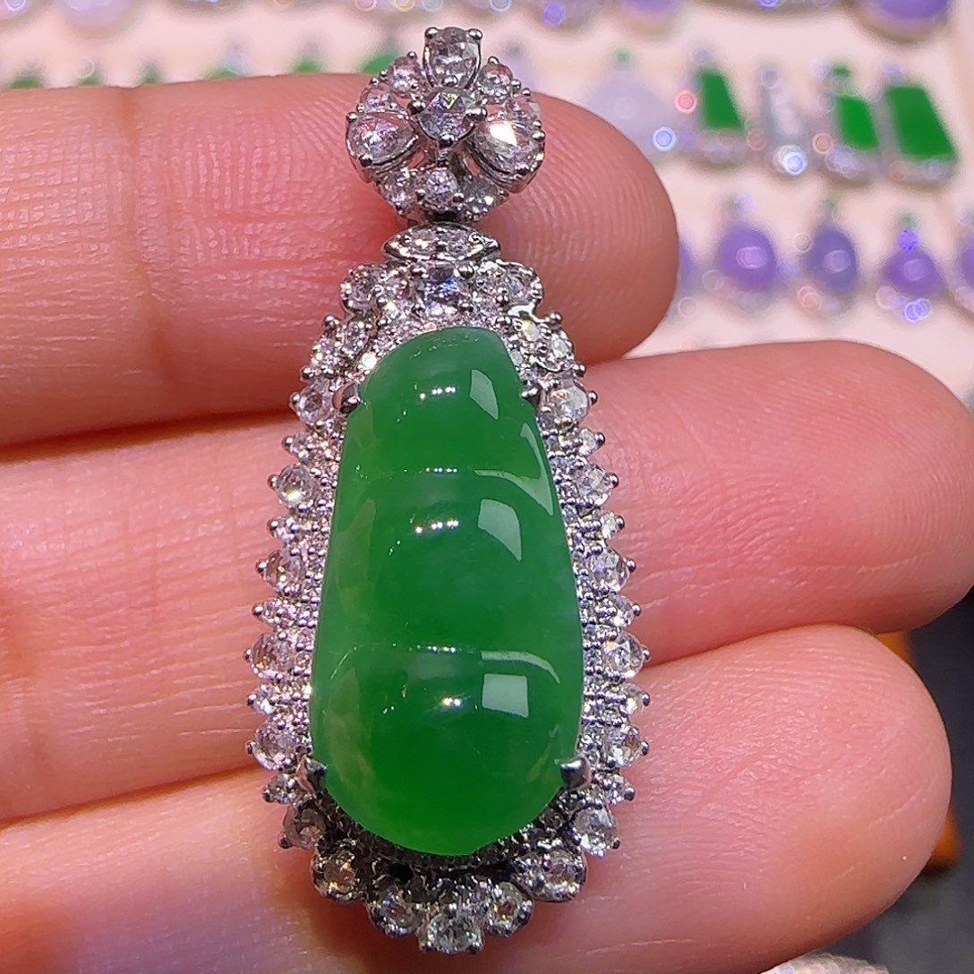 翡翠18K金镶嵌吊坠(不含链)