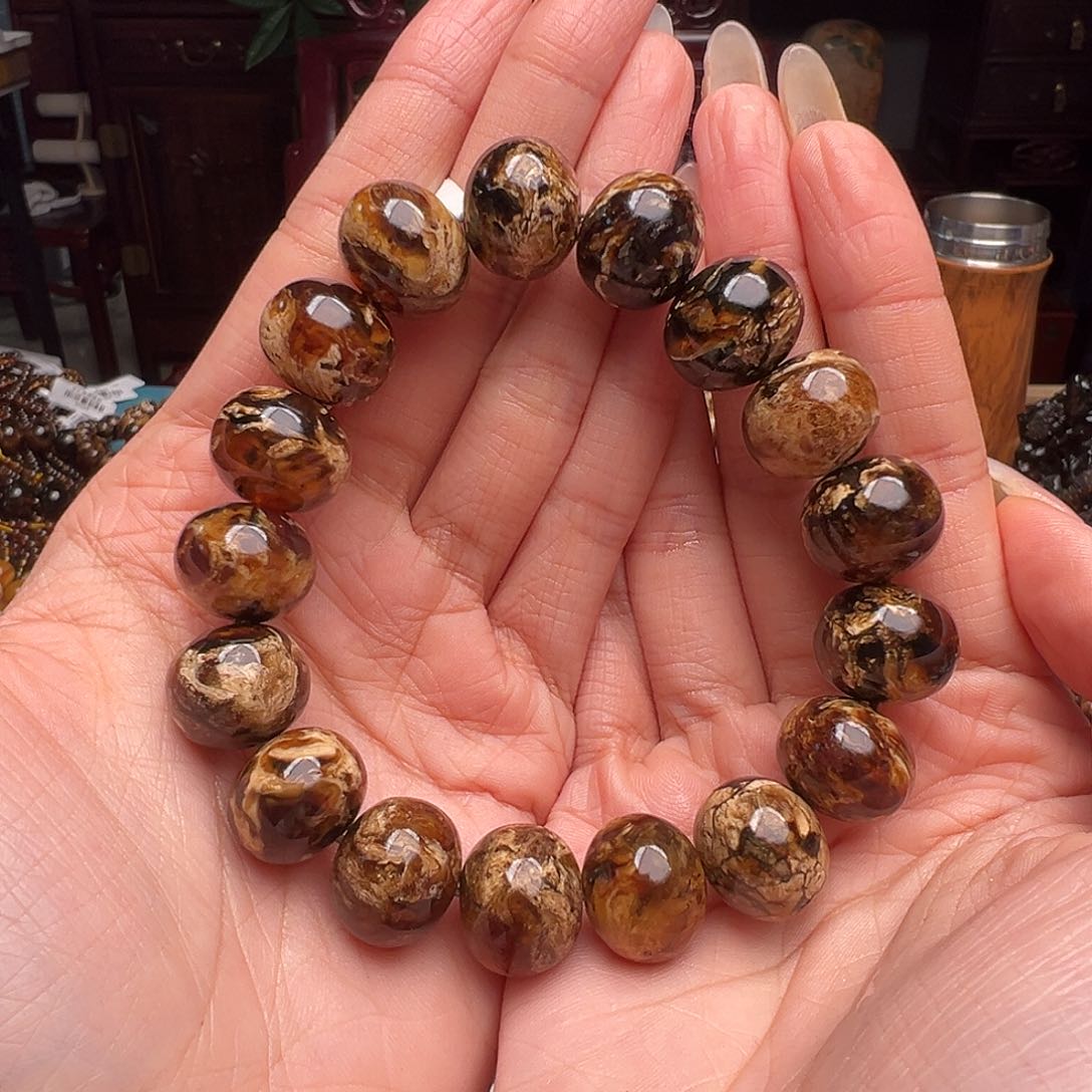 琥珀裸石未镶嵌用****8抚顺琥珀10082。16mm