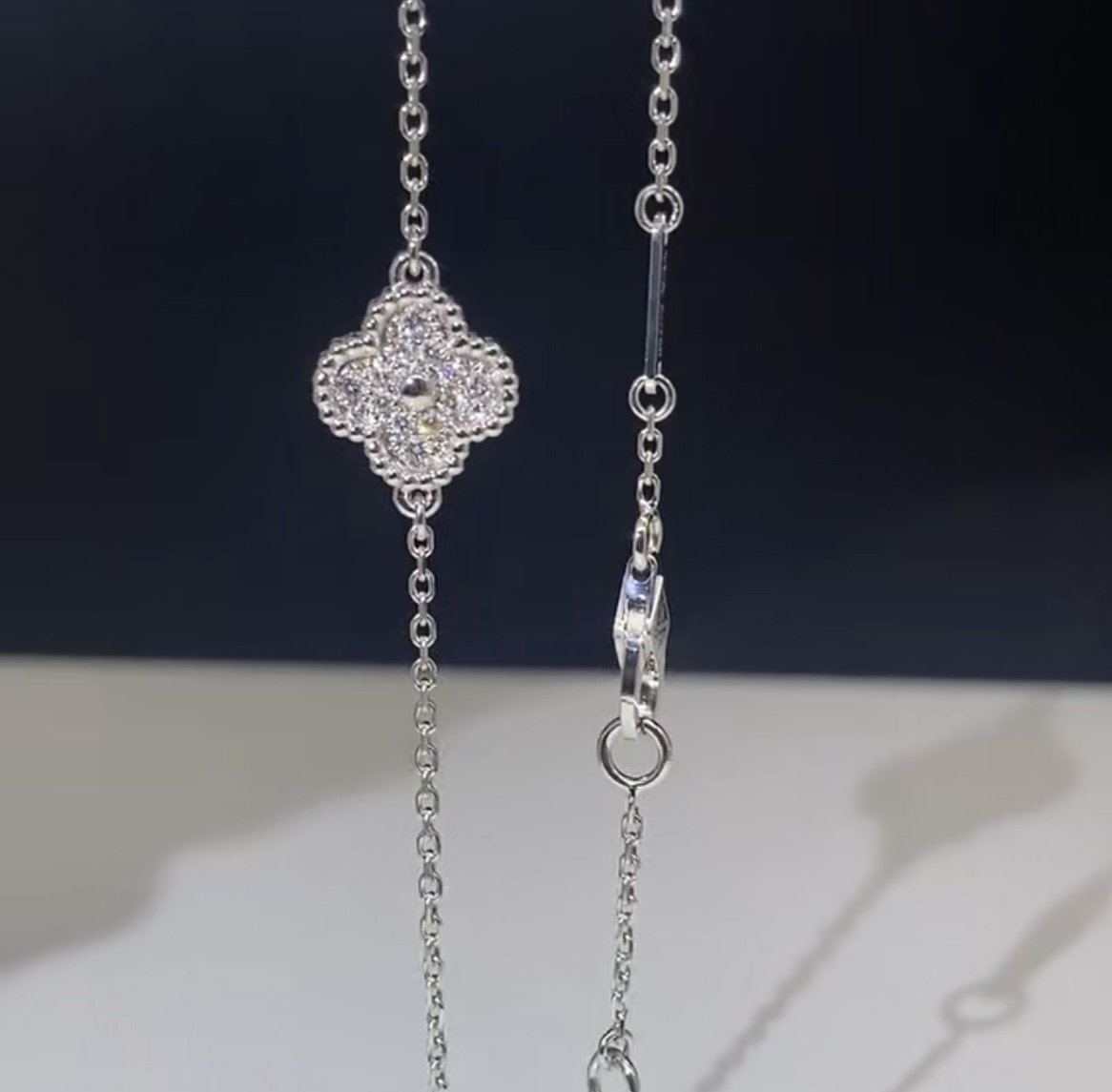 18k金mini单花满钻手链 重金版气质轻奢