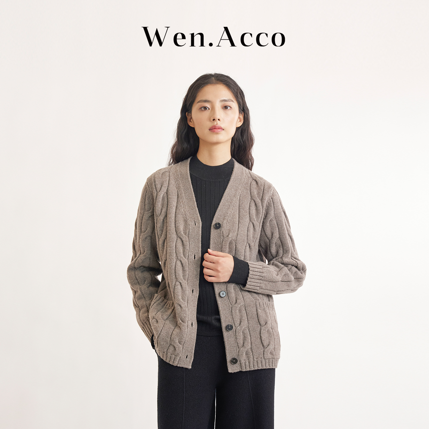 【杉褐】经典老钱纽纹V领厚款针织开衫羊毛羊绒绞花外套秋ZL1158