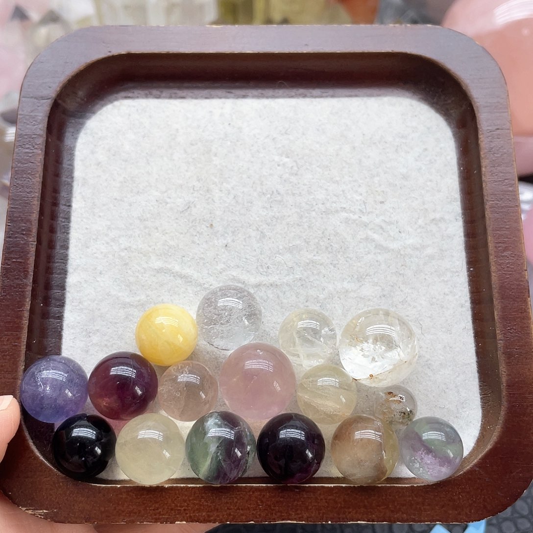 鲸***孖水晶珠宝半成品未镶嵌73