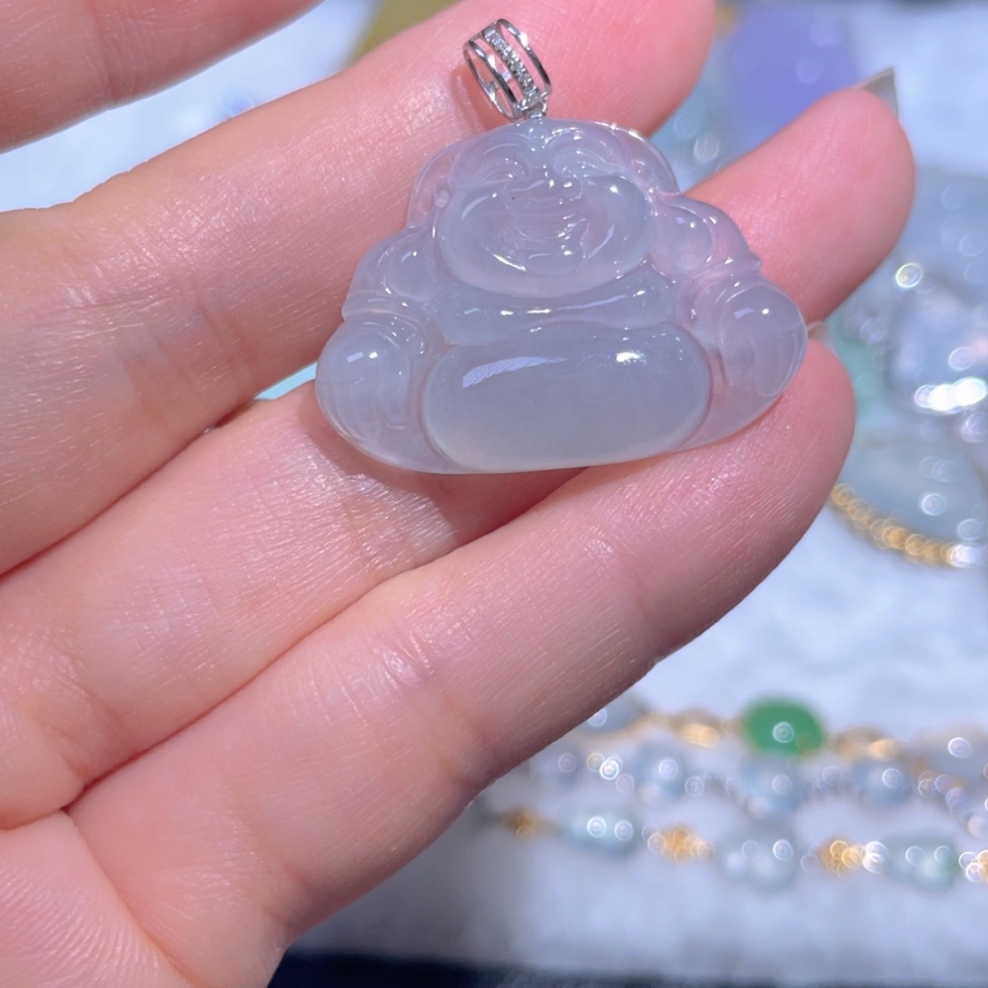 翡翠18K金镶嵌颈饰翡翠