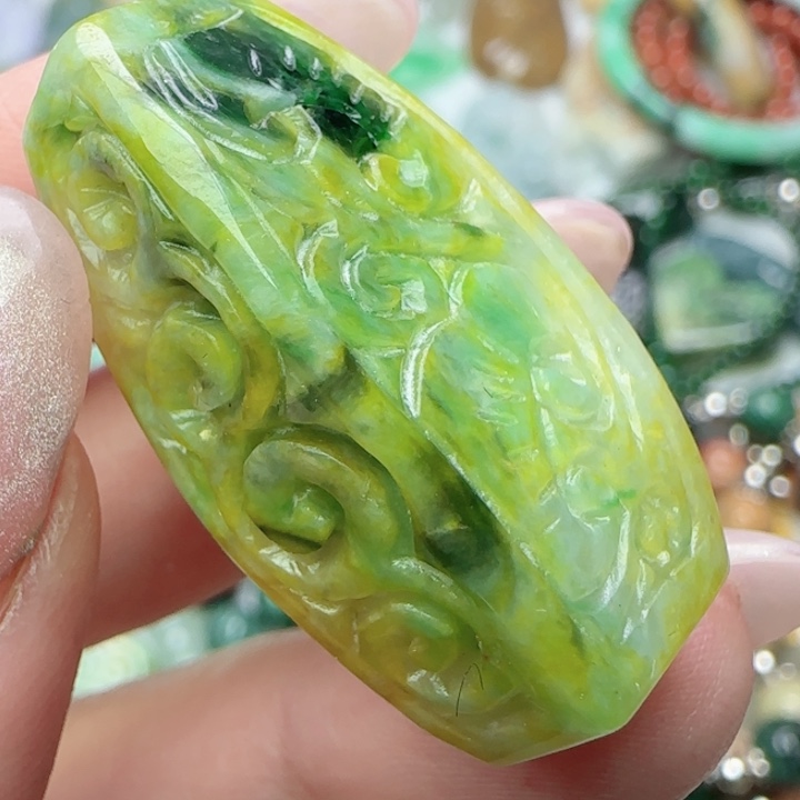 翡翠未镶嵌颈饰天然A货29