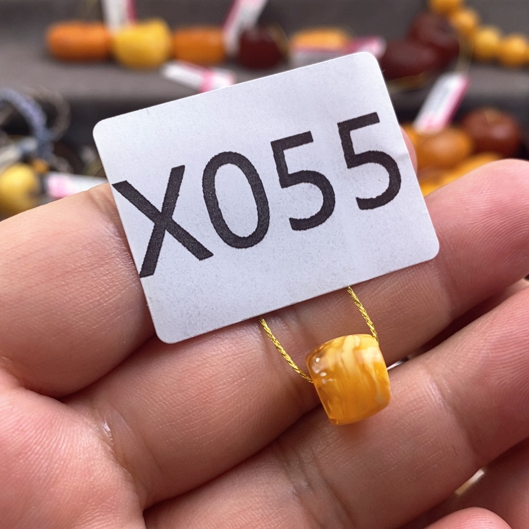 蜜蜡珠宝奇石未镶嵌微瑕有冰片