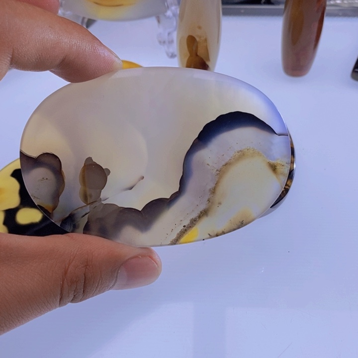 玛瑙/玉髓颈饰未镶嵌