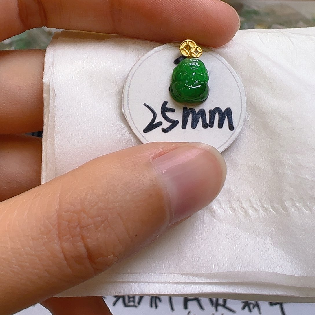 翡翠颈饰18K金镶嵌翡翠