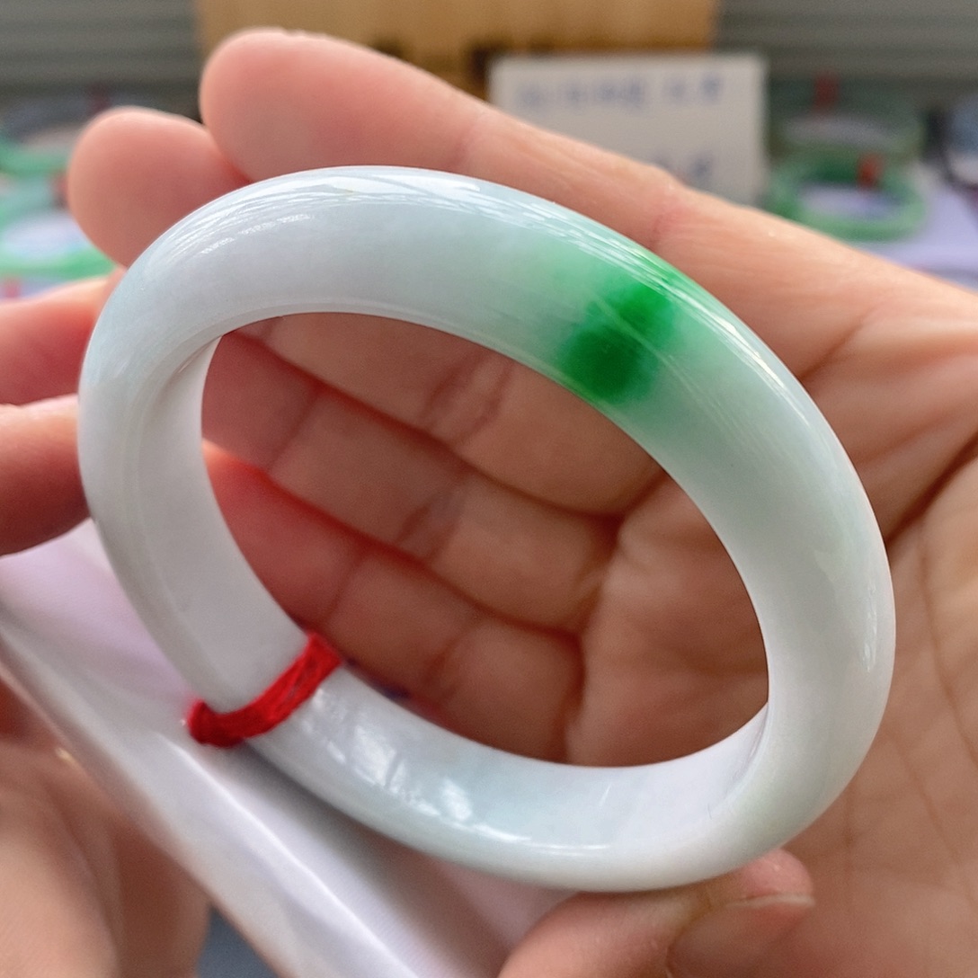 翡翠手镯未镶嵌3号