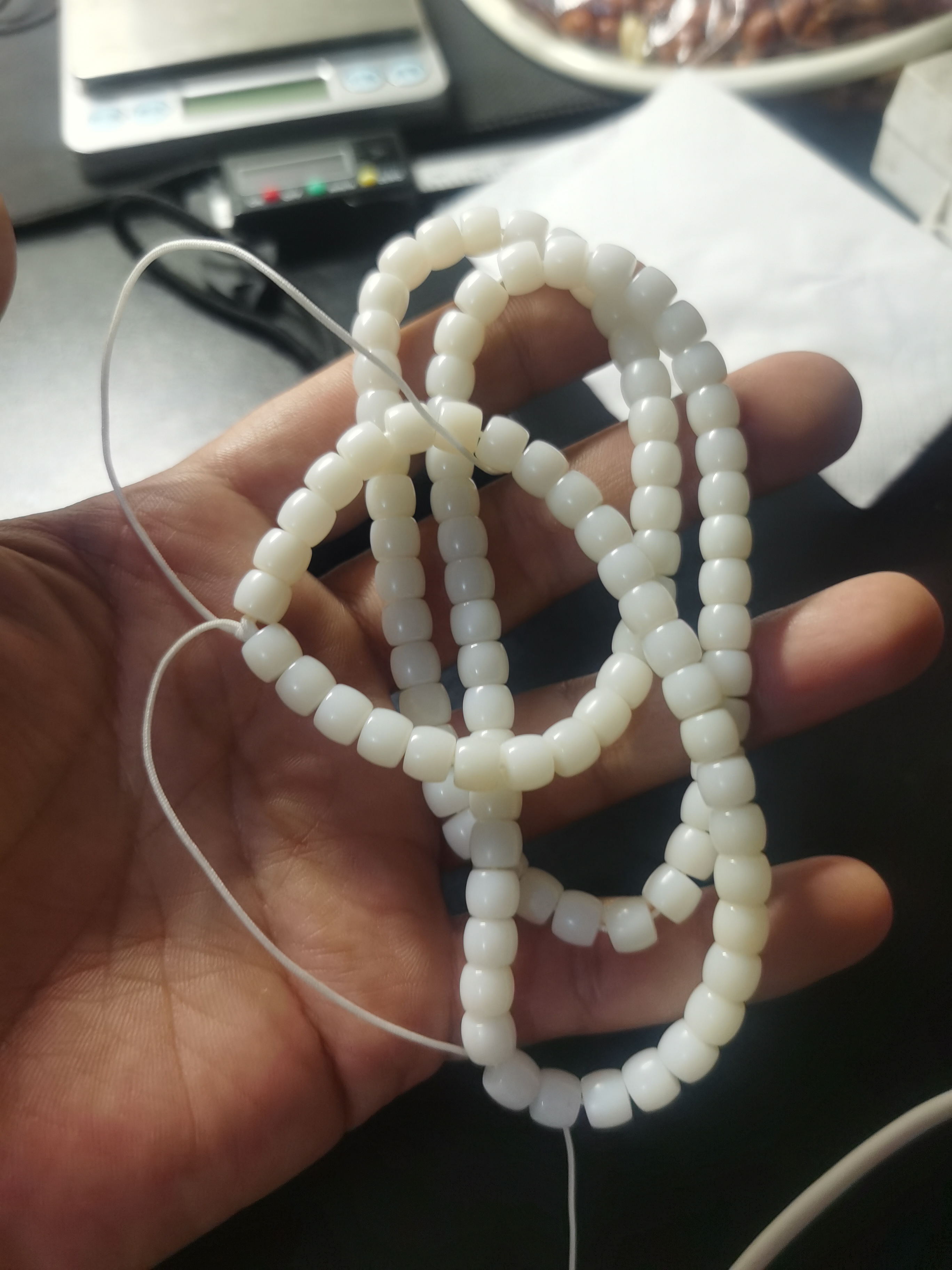 和田玉罗甸玉链子