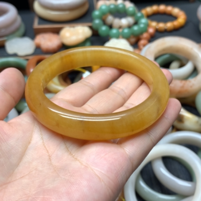 【闪购商品】石英质玉手镯未镶嵌62.7