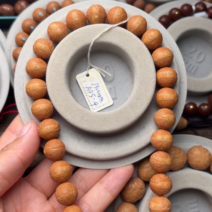 凤眼菩提手串13m m手持