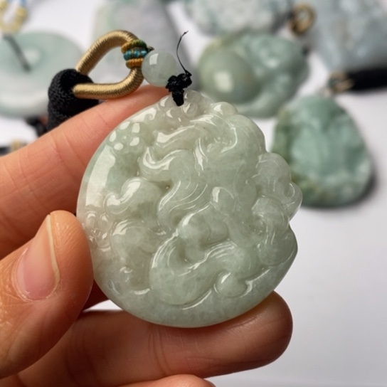 翡翠未镶嵌挂件翡翠