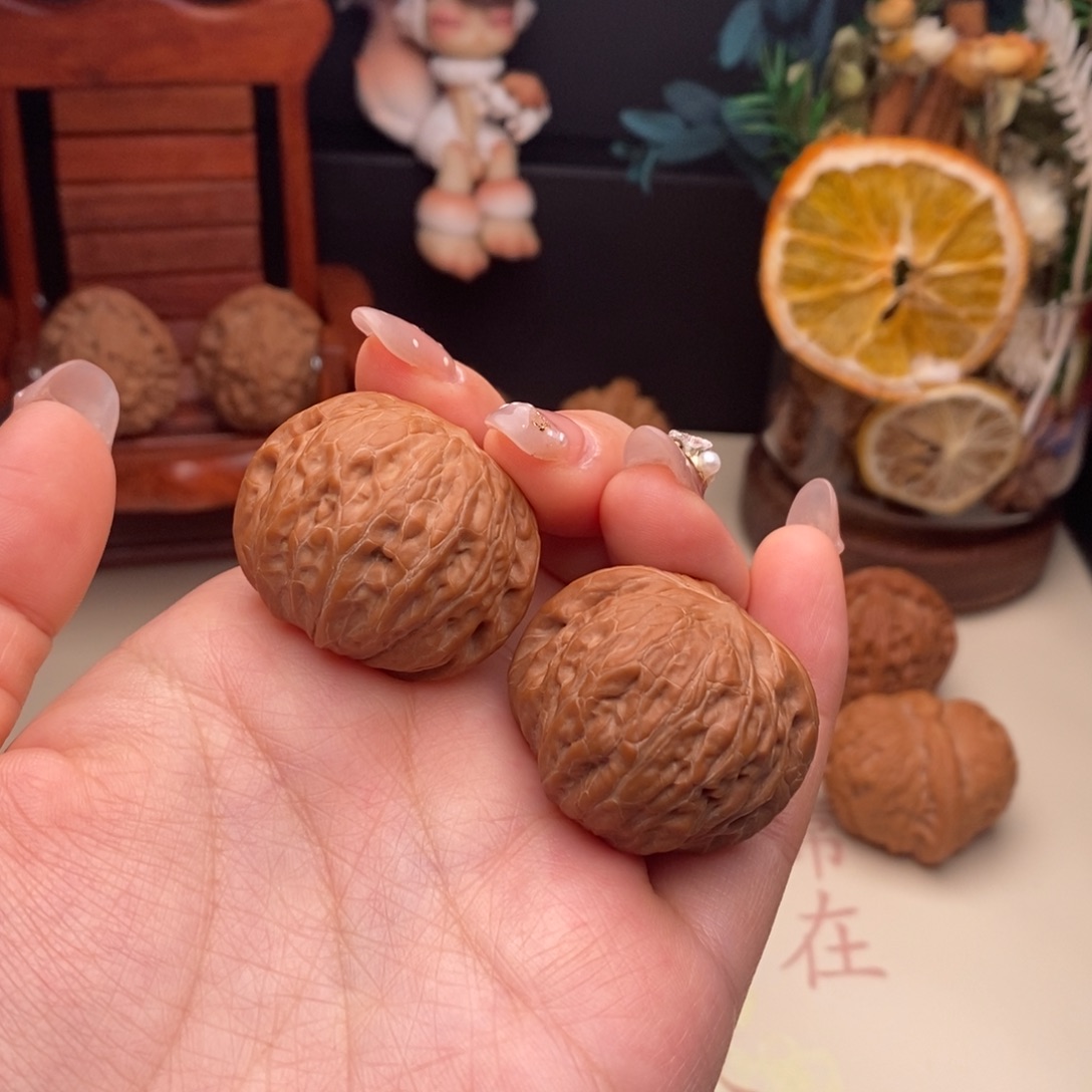 李***啊桃核把件35➕铁锤妹妹