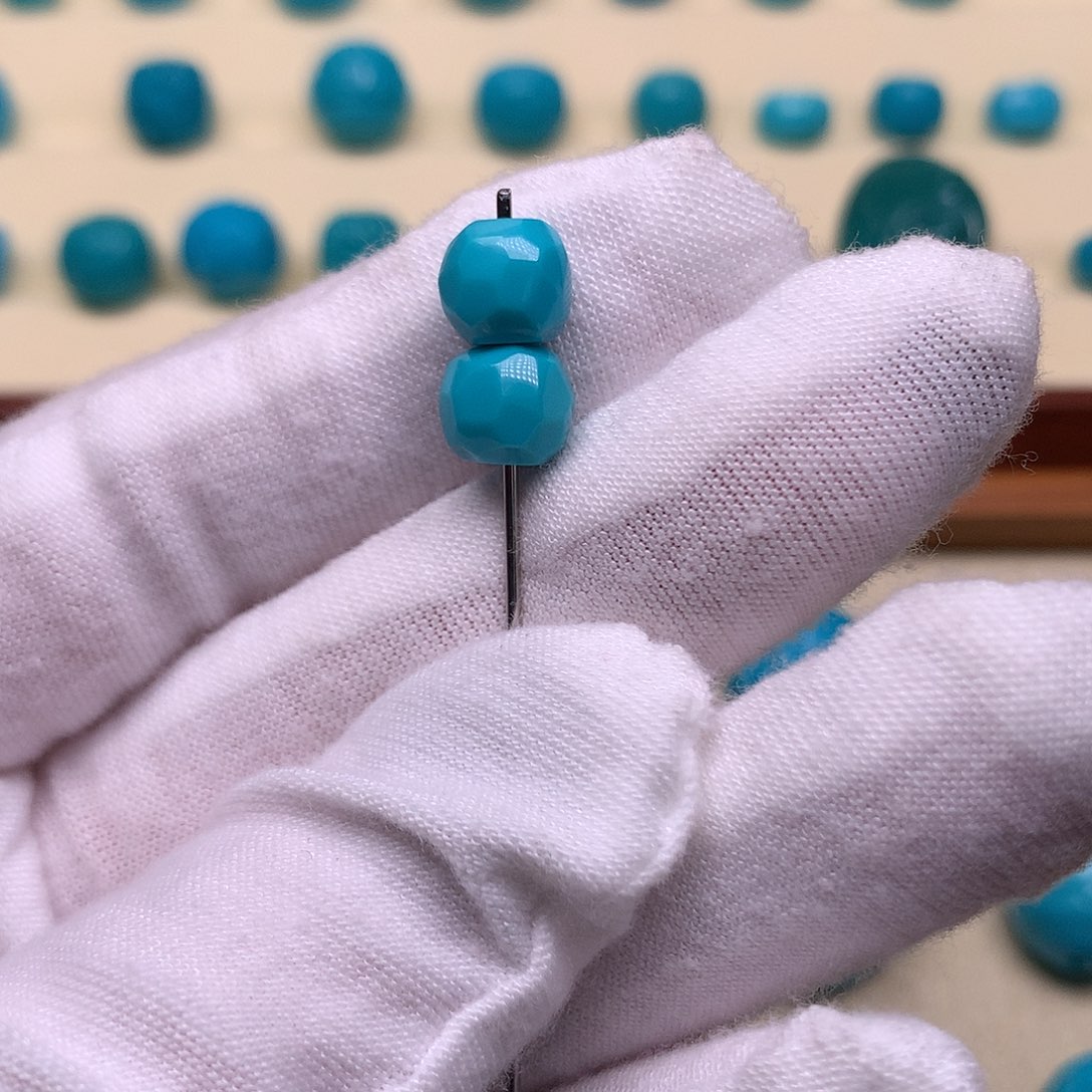 绿松石未镶嵌天然原矿绿松石无相7.2