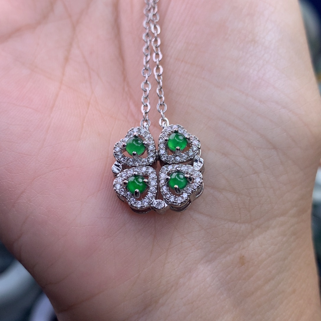 翡翠未镶嵌挂件吊坠