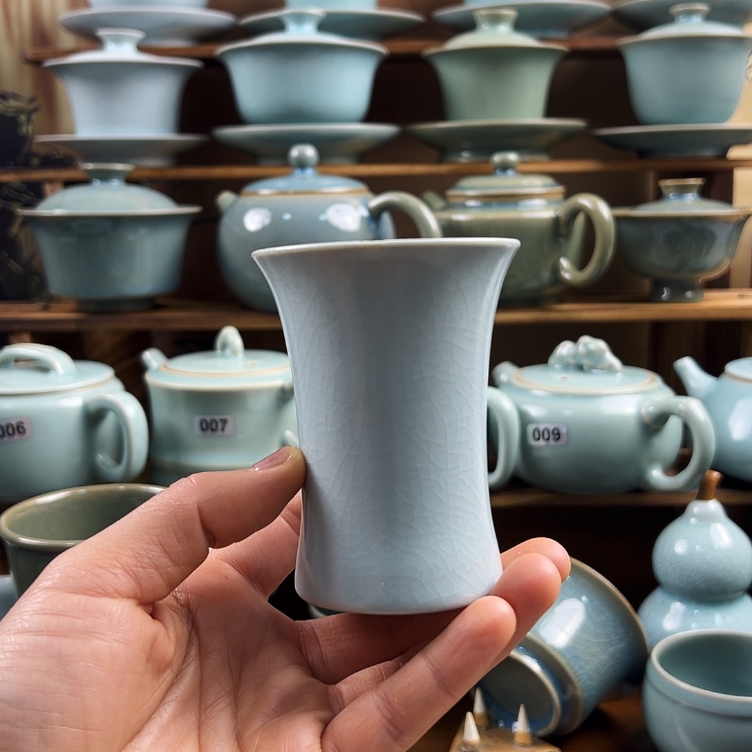 仿古月白微瑕束腰杯福利