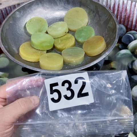 【闪购商品】蛇纹石玉珠宝半成品未镶嵌