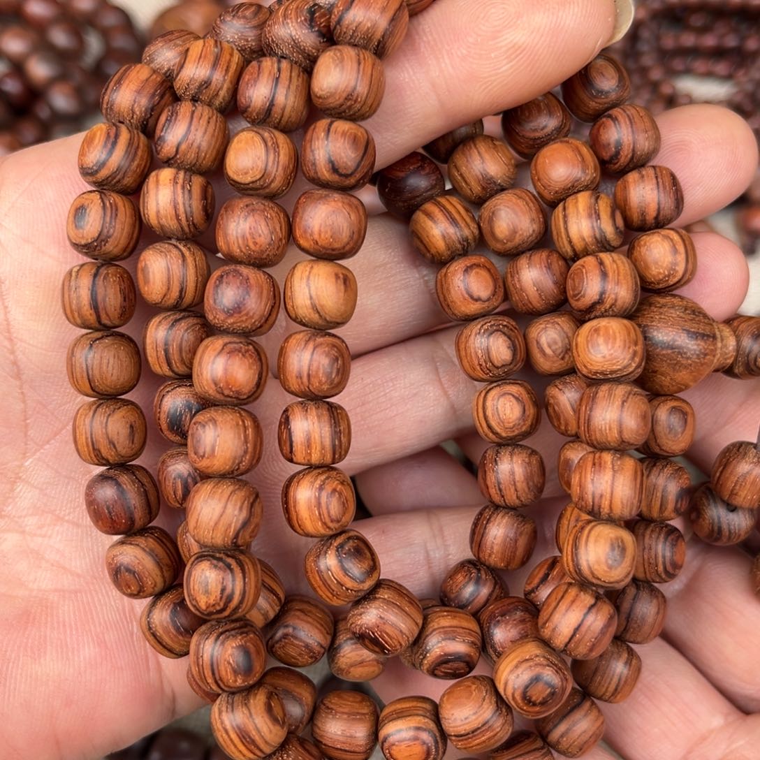 汤***，手串/手链黄花梨/降香黄檀