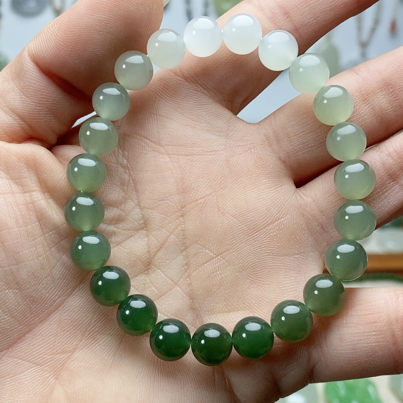 【闪购商品】颈饰未镶嵌和田玉