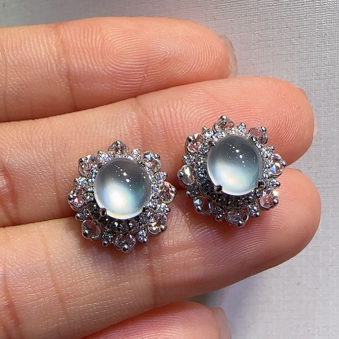 翡翠18K金镶嵌耳钉耳钉