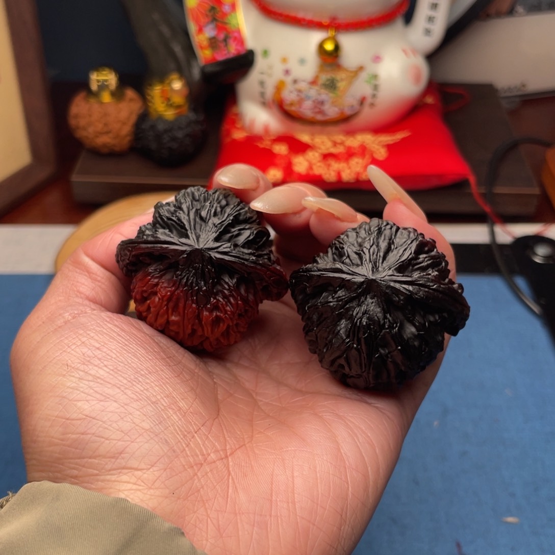 吊坠文玩核桃?**万球磨