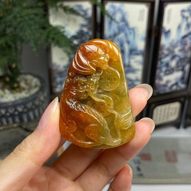 老种冰红翡飘绿复古龙挂件福在眼前麒麟 天然翡翠A货