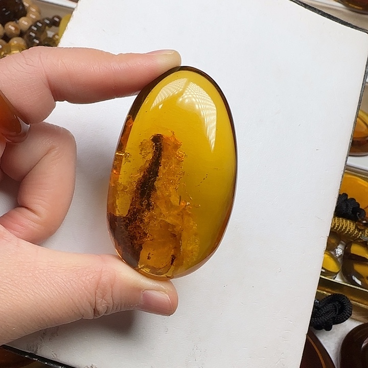 琥珀颈饰未镶嵌天然缅甸琥珀特色吊坠34.9克