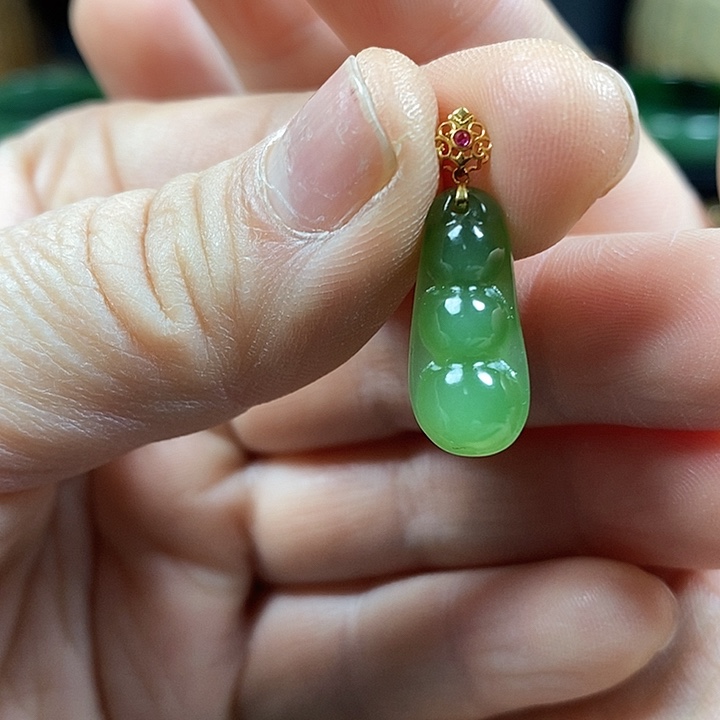 和田玉（碧玉）颈饰18K金镶嵌