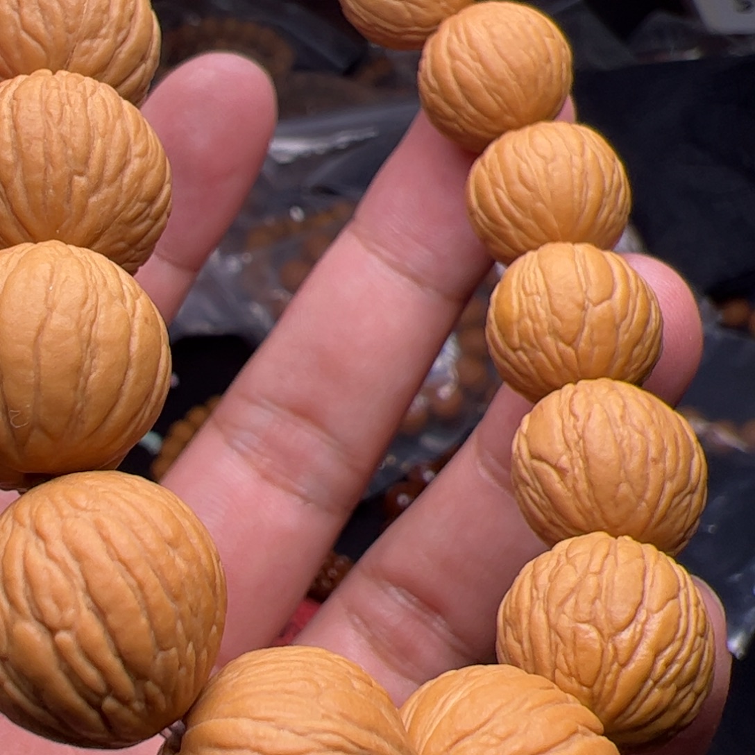 旧***港吊坠猴头核桃铁路局