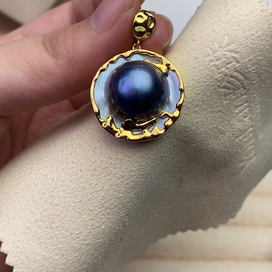 拼合珍珠（马贝珠）颈饰银S925镶嵌