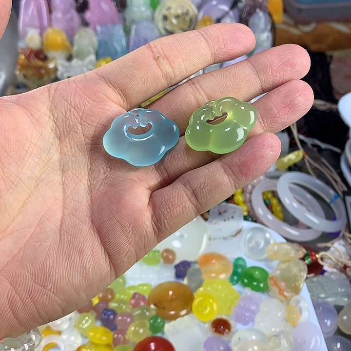 深***啡玛瑙/玉髓未镶嵌颈饰