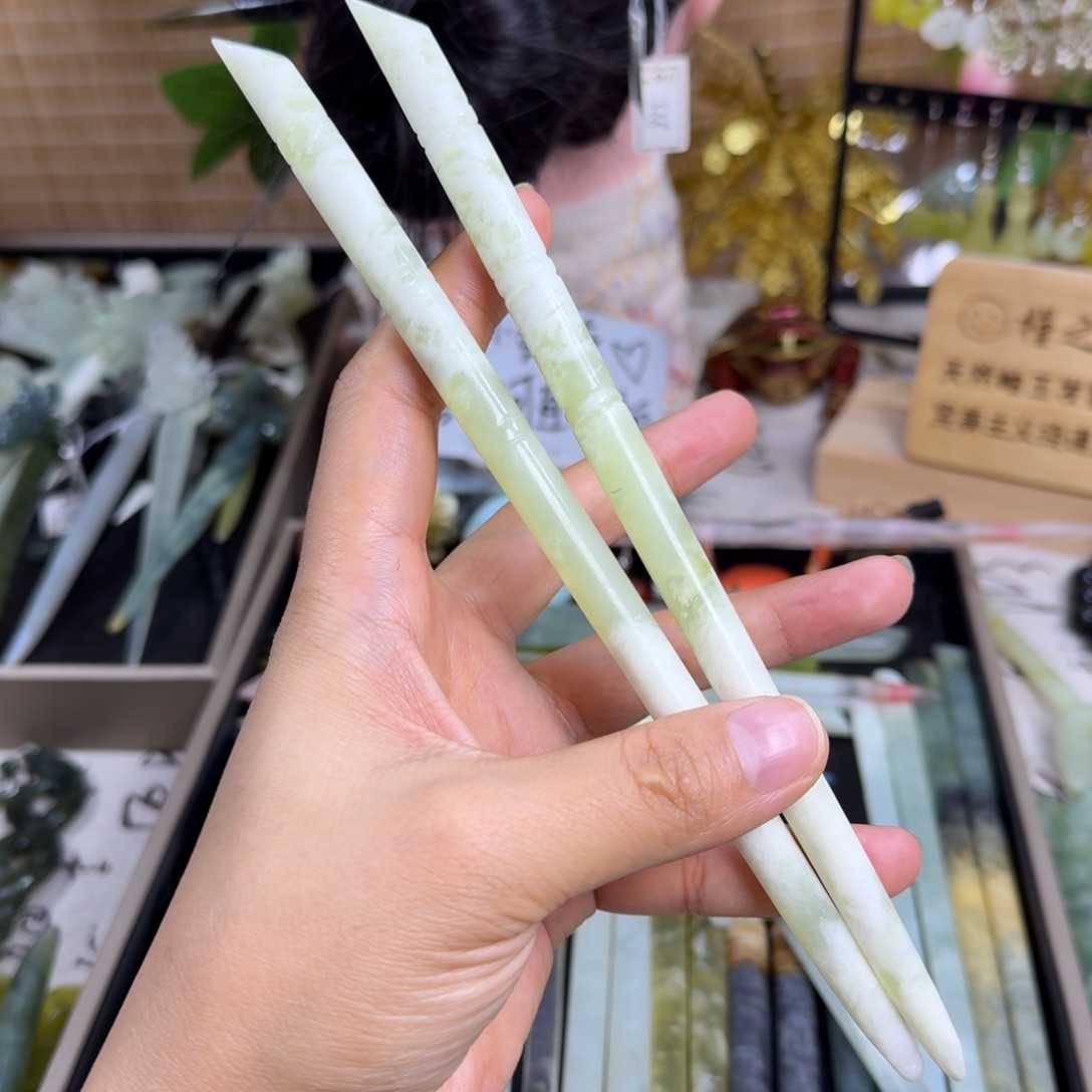 蛇纹石玉未镶嵌发饰