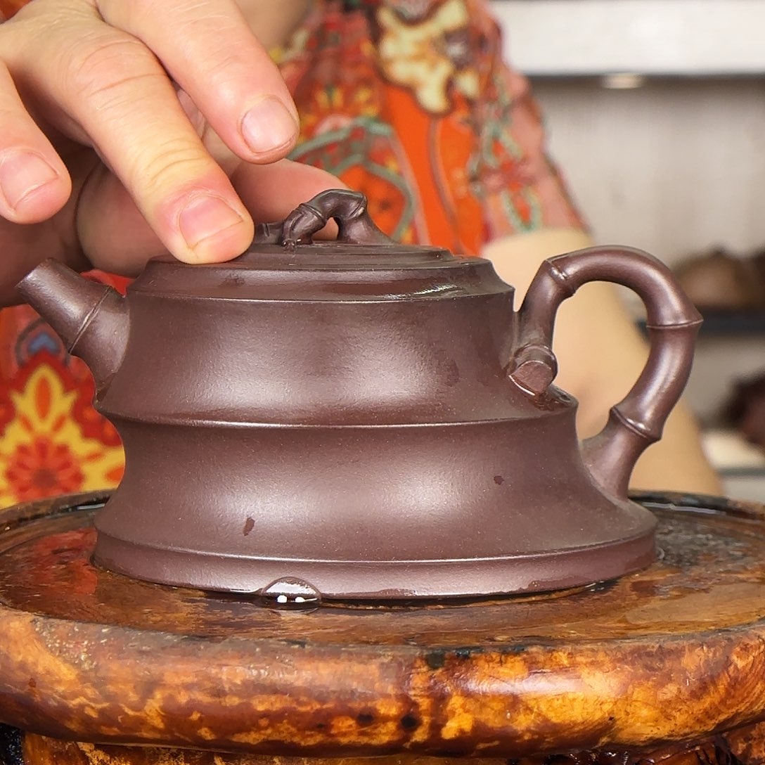 忆古紫砂壶300cc竹段