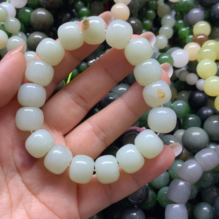 手链未镶嵌和田玉