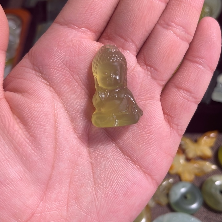 合金蛇纹石玉颈饰