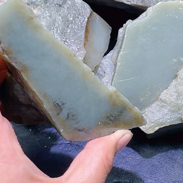 和田玉未镶嵌珠宝半成品