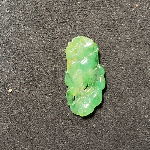 翡翠颈饰未镶嵌王