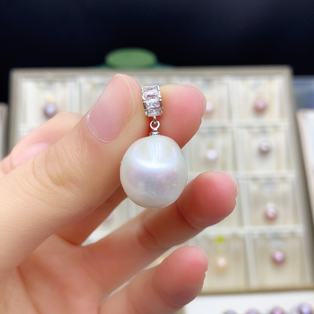 淡水珍珠颈饰合金