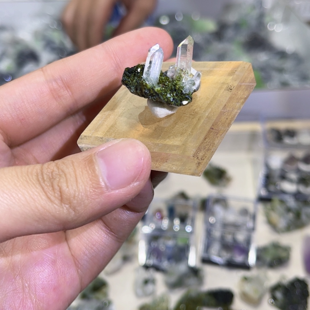 莯***u珠宝半成品未镶嵌紫晶79