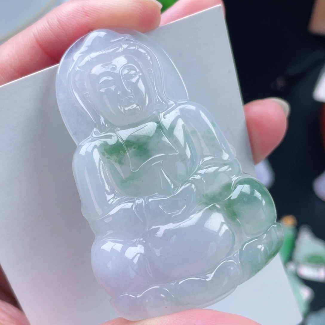 颈饰未镶嵌翡翠观音